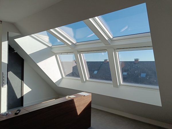 Smit Onderhoudsbedrijf de aannemer in Den Haag en werkt sinds 1980 aan aanbouw, dakkapel en verbouwt en renoveert badkamer, keuken en metselwerk en gevels.