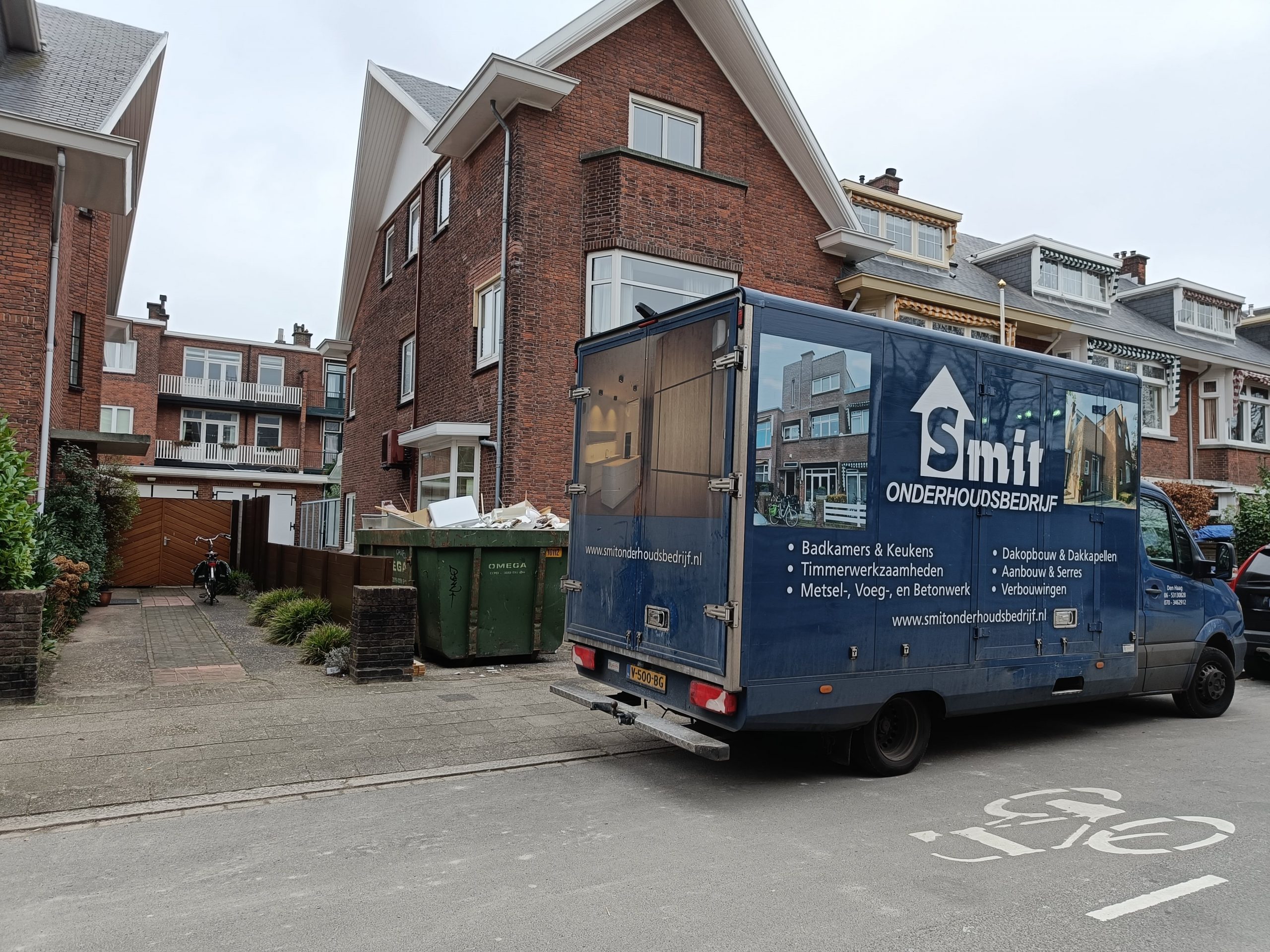 Smit Onderhoudsbedrijf de aannemer in Den Haag en werkt sinds 1980 aan aanbouw, dakkapel en verbouwt en renoveert badkamer, keuken en metselwerk en gevels.