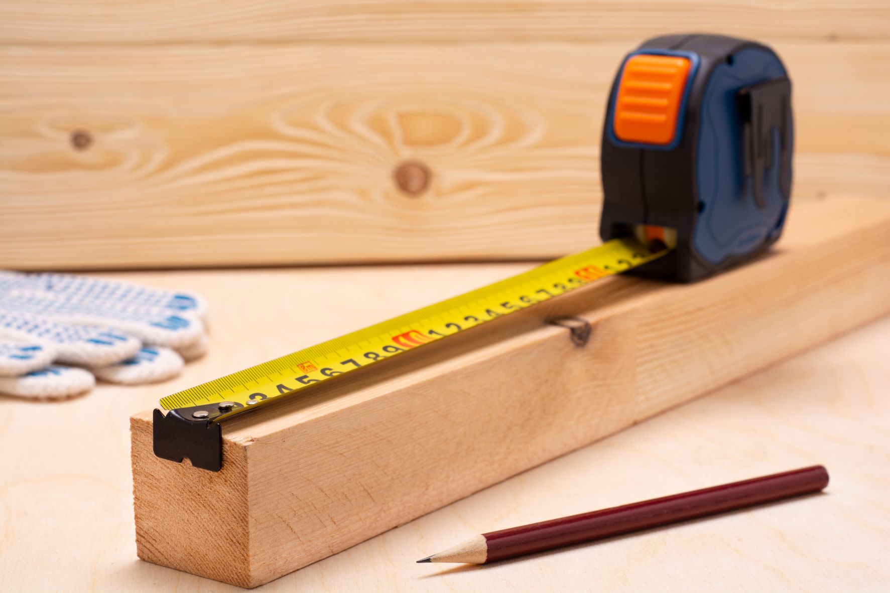 Smit Onderhoudsbedrijf de aannemer in Den Haag en werkt sinds 1980 aan aanbouw, dakkapel en verbouwt en renoveert badkamer, keuken en metselwerk en gevels.