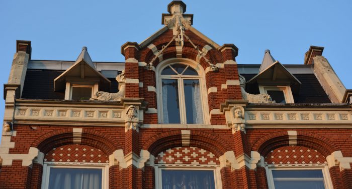 shutterstock_1588804867-min